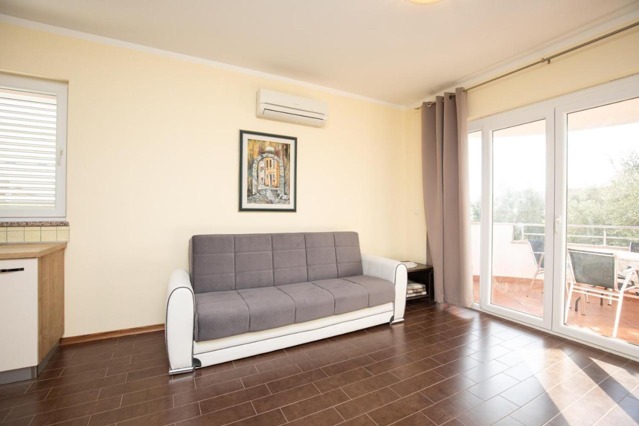 קרק Apartments Bella Vista מראה חיצוני תמונה