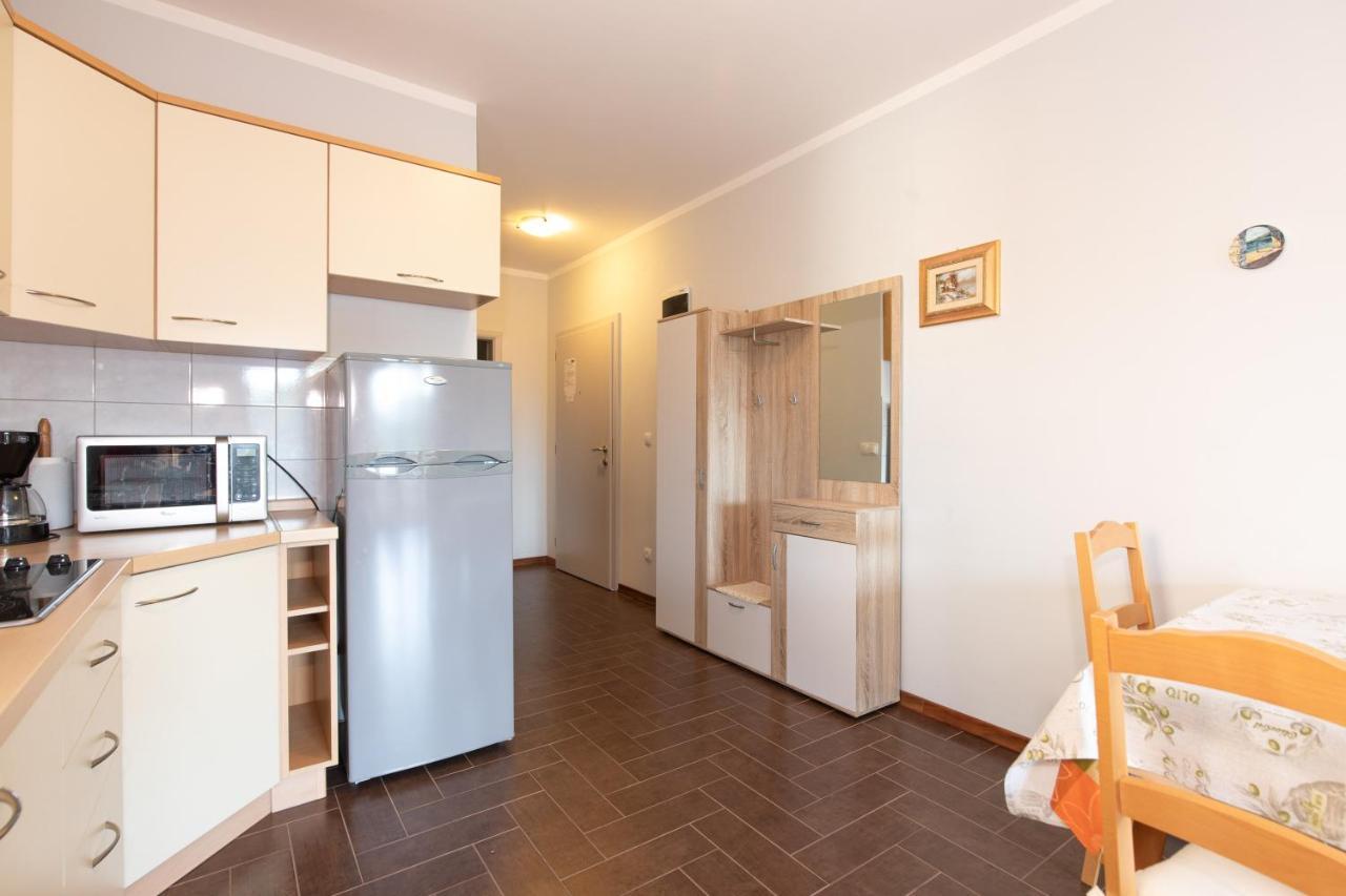קרק Apartments Bella Vista מראה חיצוני תמונה