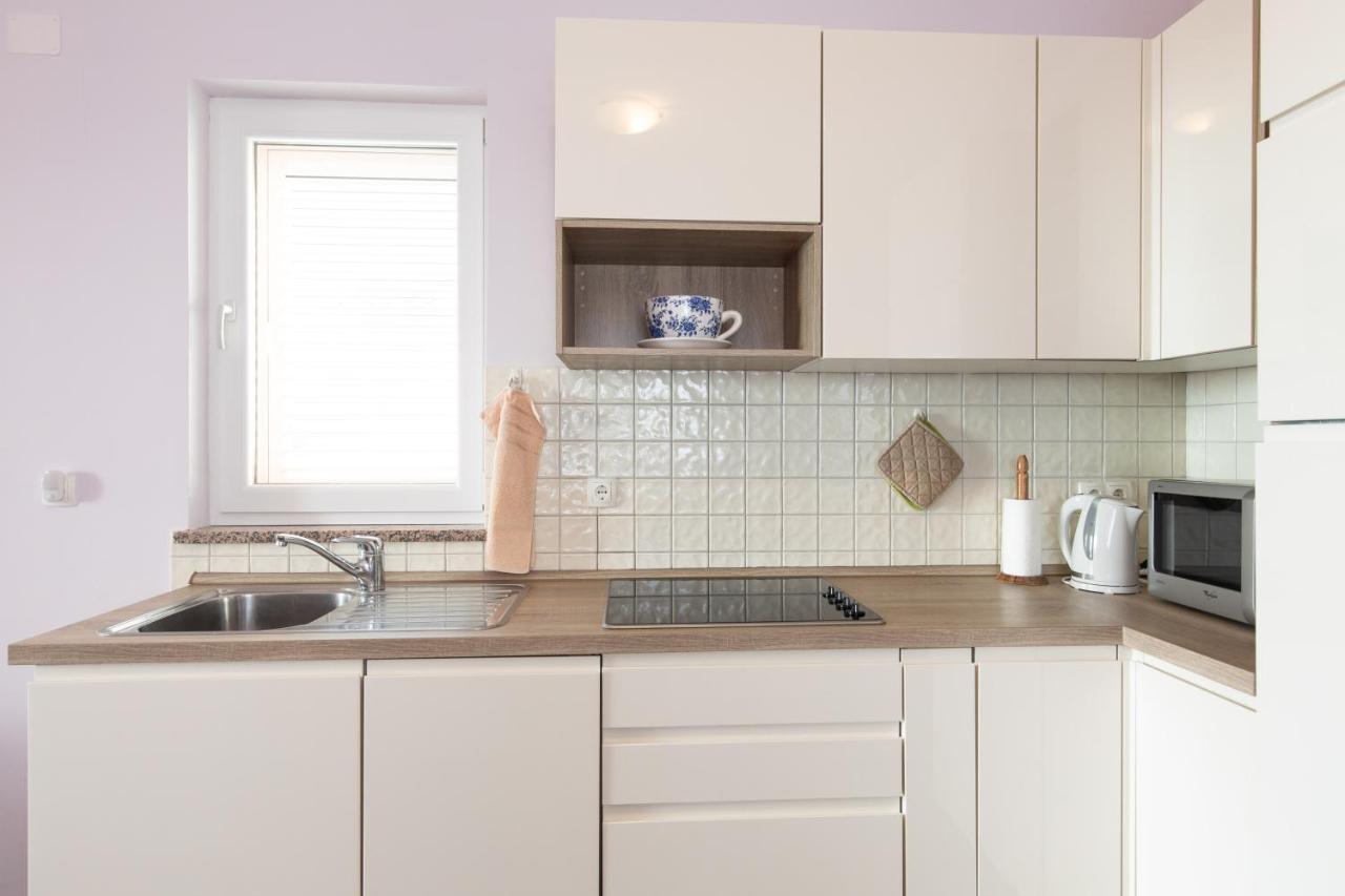 קרק Apartments Bella Vista מראה חיצוני תמונה