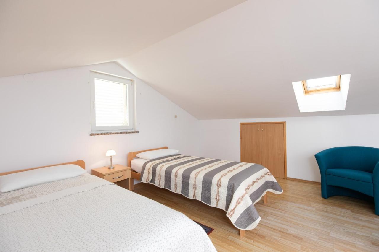 קרק Apartments Bella Vista מראה חיצוני תמונה